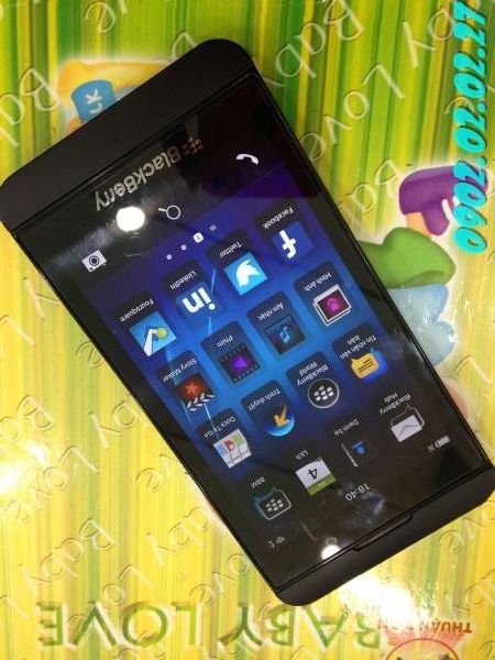 Cần bán blackberry z10 likenew 98%