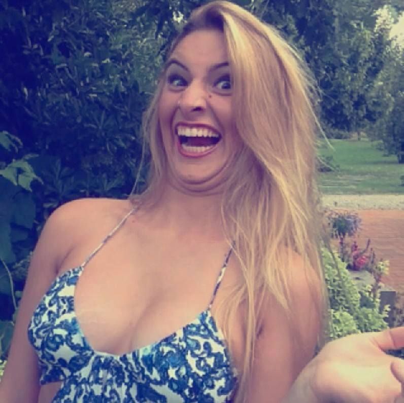 maxillary facial pressure short hair naked girls