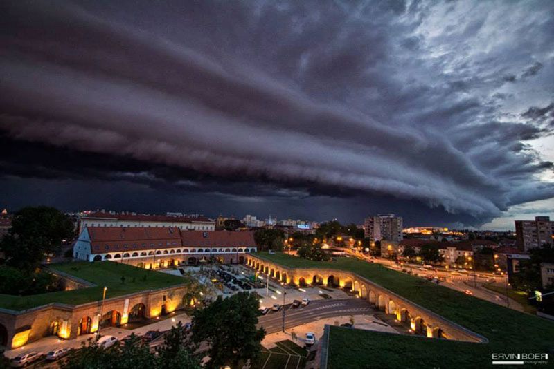 Desivo krásne fotografie prichádzajúcich búrok