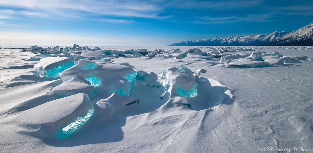 Zamrznuté Bajkalské jazero 