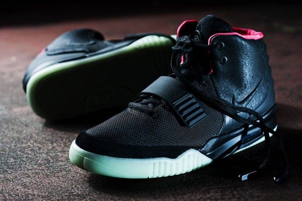 Nike Air Yeezy 2 Black/Solar Red