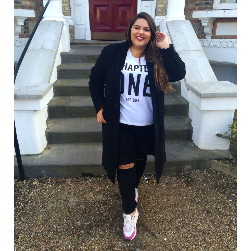 <img src="ripped skinny jeans" alt="plus size ripped skinny jeans" />