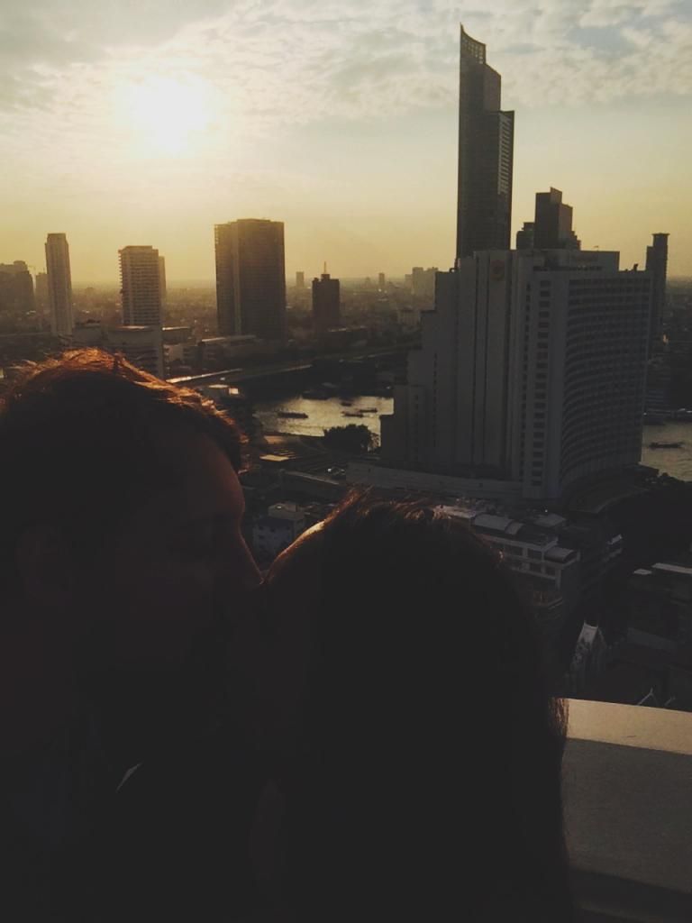 Lebua at Sun Set <img src=