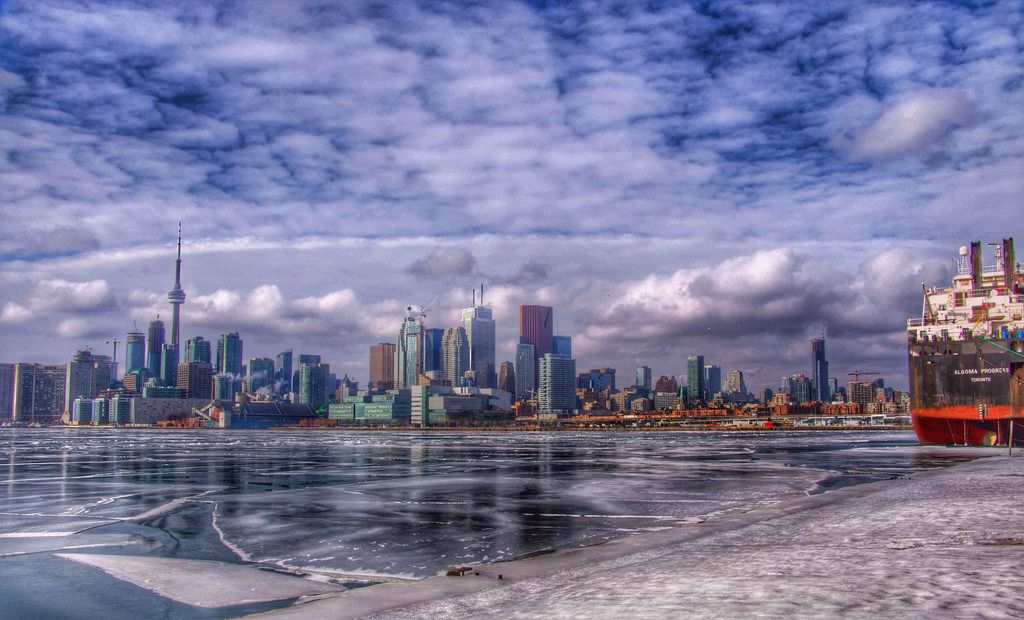 Skyline Battle: Toronto Vs Seattle (difference, NYC, live, better