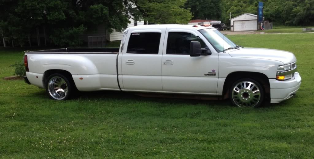 01 lowered dually on 20